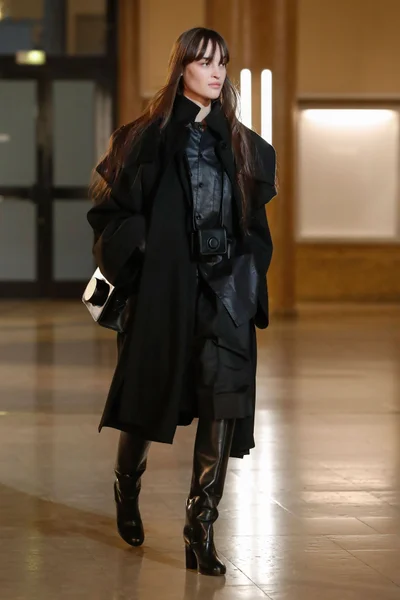 Look 36